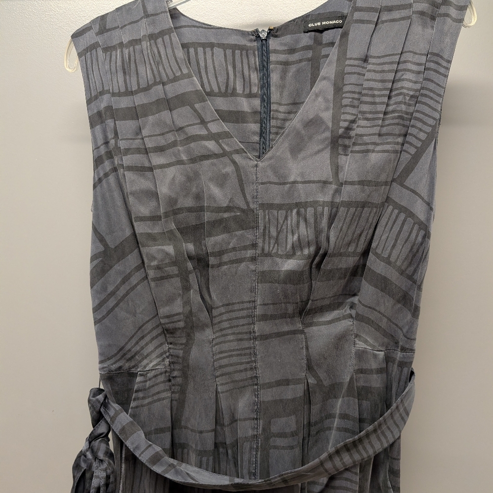 Club Monaco Elegant Gray Sleeveless Dress - Picture 2 of 4